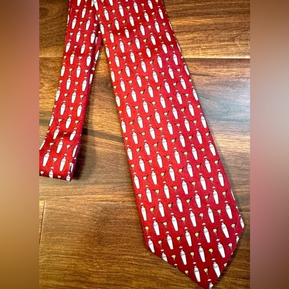 BROOKS BROTHERS Makers Pure Silk Red Party Print Necktie Made in USA - Picture 6 of 9